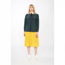 Black shirt with green...